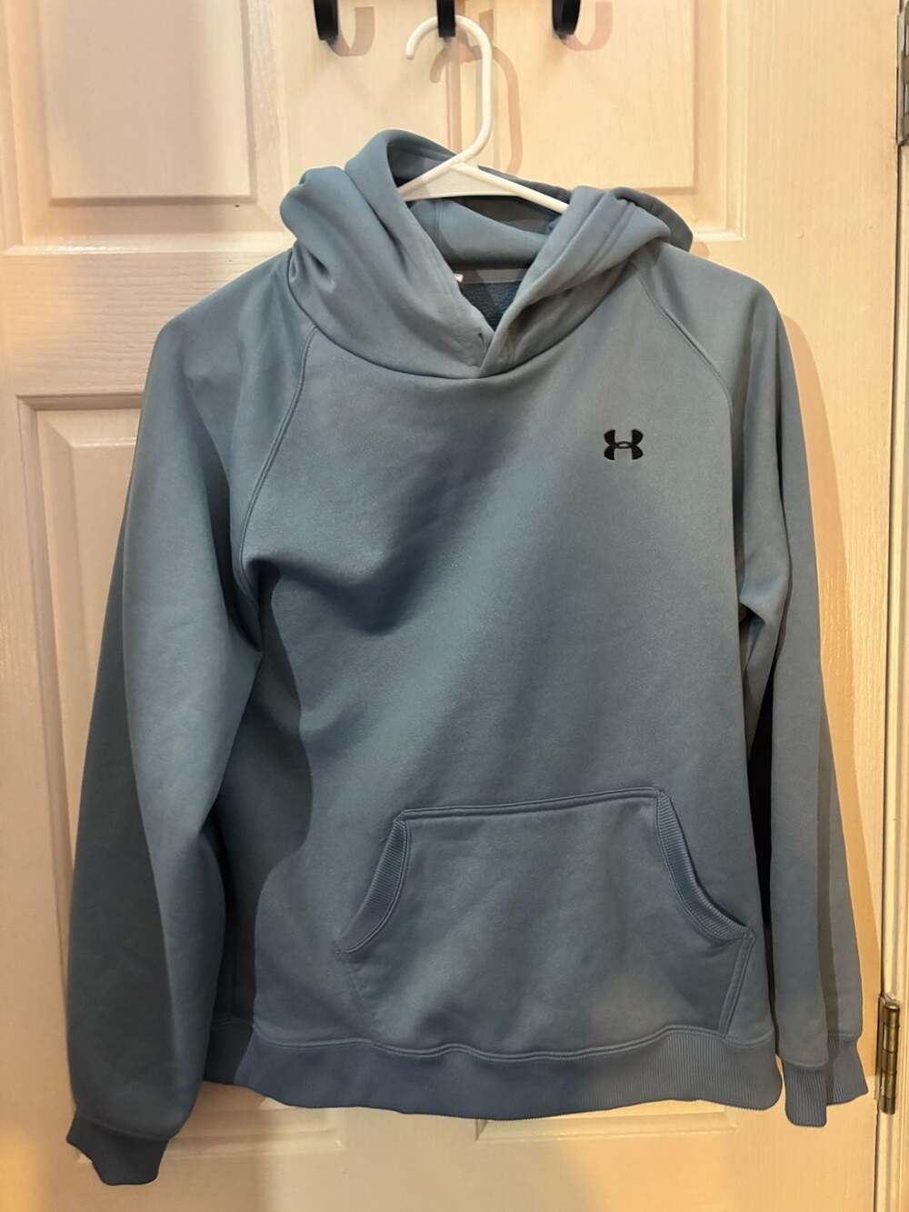 Under Armour Blue Fleece Hoodie Size Medium
